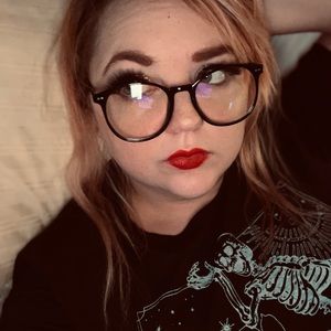 Meet your Posher, Ashley-rose